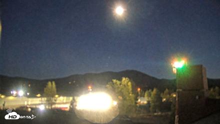 Truckee Tahoe Airport Live Webcam - Sep 19, 2026, 7:46pm PDT
