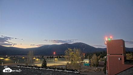Truckee Tahoe Airport Live Webcam - Oct 10, 2026, 6:37am PDT