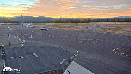 Truckee Tahoe Airport Live Webcam - Aug 23, 2026, 7:48pm PDT