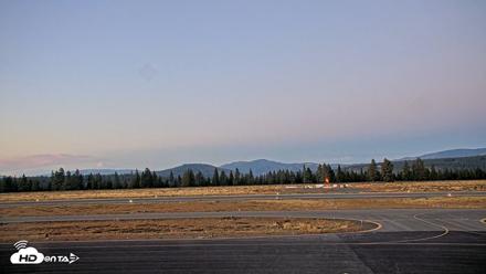 Truckee Tahoe Airport Live Webcam - Sep 22, 2026, 7:09pm PDT