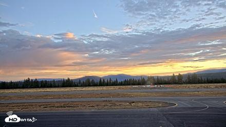 Truckee Tahoe Airport Live Webcam - Sep 10, 2026, 6:45am PDT
