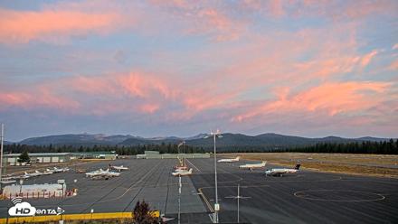 Truckee Tahoe Airport Live Webcam - Oct 4, 2026, 6:53am PDT