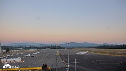 Truckee Tahoe Airport Live Webcam - Aug 31, 2026, 6:30am PDT