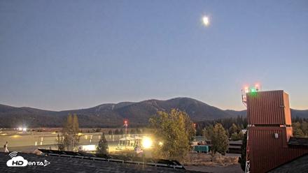 Truckee Tahoe Airport Live Webcam - Sep 18, 2026, 7:31pm PDT