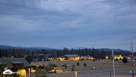 Truckee Tahoe Airport Live Webcam - Aug 28, 2026, 6:10am PDT