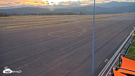 Truckee Tahoe Airport Live Webcam - Sep 2, 2026, 6:28am PDT