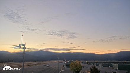 Truckee Tahoe Airport Live Webcam - Oct 3, 2026, 6:51am PDT