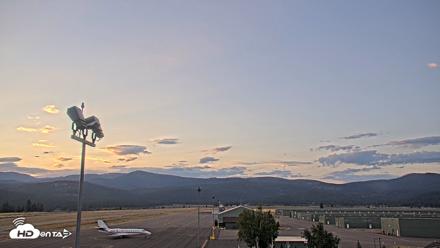 Truckee Tahoe Airport Live Webcam - Aug 11, 2026, 6:22am PDT