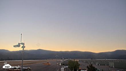 Truckee Tahoe Airport Live Webcam - Sep 19, 2026, 6:49am PDT