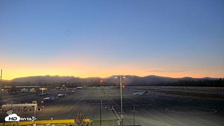 Truckee Tahoe Airport Live Webcam - Sep 22, 2026, 7:23pm PDT