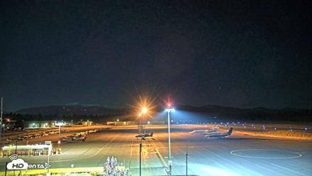 Truckee Tahoe Airport Live Webcam - Aug 29, 2026, 5:07am PDT