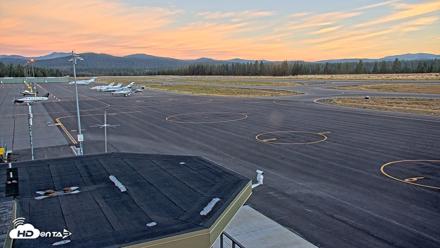 Truckee Tahoe Airport Live Webcam - Aug 20, 2026, 6:17am PDT
