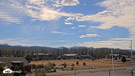 Truckee Tahoe Airport Live Webcam - Sep 9, 2026, 3:39pm PDT
