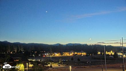 Truckee Tahoe Airport Live Webcam - Aug 14, 2026, 8:39pm PDT
