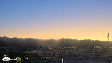 Truckee Tahoe Airport Live Webcam - Sep 18, 2026, 7:30pm PDT