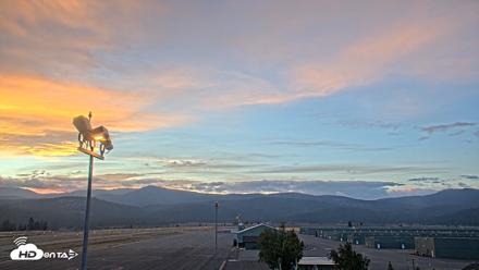 Truckee Tahoe Airport Live Webcam - Sep 2, 2026, 6:28am PDT