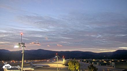 Truckee Tahoe Airport Live Webcam - Sep 27, 2026, 6:29am PDT