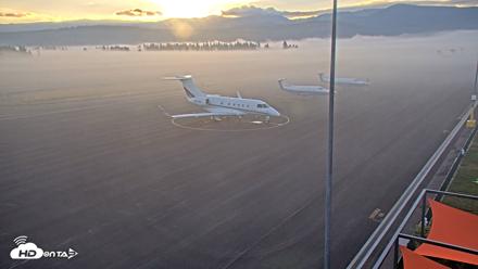 Truckee Tahoe Airport Live Webcam - Aug 29, 2026, 6:50am PDT