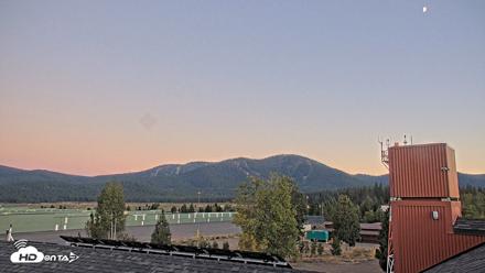 Truckee Tahoe Airport Live Webcam - Aug 19, 2026, 7:58pm PDT