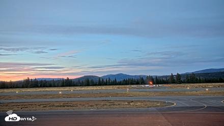 Truckee Tahoe Airport Live Webcam - Sep 9, 2026, 7:32pm PDT
