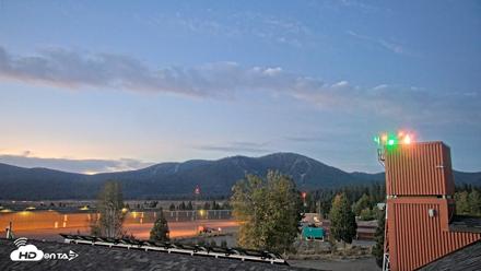 Truckee Tahoe Airport Live Webcam - Sep 15, 2026, 6:19am PDT