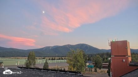 Truckee Tahoe Airport Live Webcam - Aug 22, 2026, 7:58pm PDT