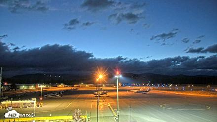 Truckee Tahoe Airport Live Webcam - Sep 5, 2026, 8:07pm PDT