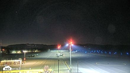 Truckee Tahoe Airport Live Webcam - Oct 9, 2026, 7:37pm PDT