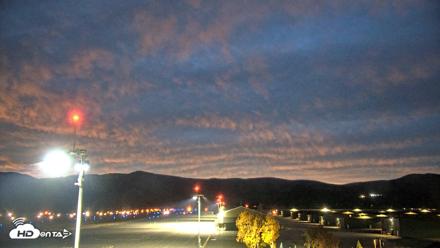 Truckee Tahoe Airport Live Webcam - Oct 21, 2026, 6:42am PDT