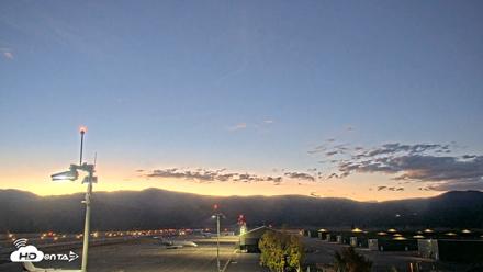 Truckee Tahoe Airport Live Webcam - Oct 10, 2026, 6:38am PDT