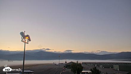 Truckee Tahoe Airport Live Webcam - Aug 29, 2026, 6:22am PDT