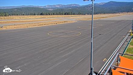 Truckee Tahoe Airport Live Webcam - Oct 15, 2026, 1:16pm PDT