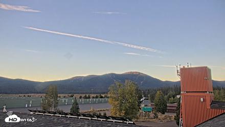 Truckee Tahoe Airport Live Webcam - Sep 9, 2026, 6:51am PDT
