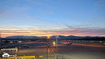 Truckee Tahoe Airport Live Webcam - Aug 20, 2026, 8:19pm PDT