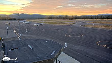Truckee Tahoe Airport Live Webcam - Aug 23, 2026, 7:46pm PDT