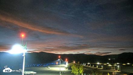 Truckee Tahoe Airport Live Webcam - Oct 2, 2026, 6:08am PDT