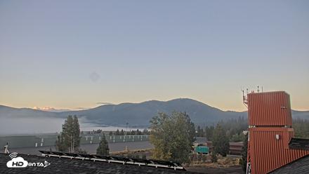 Truckee Tahoe Airport Live Webcam - Aug 29, 2026, 6:35am PDT
