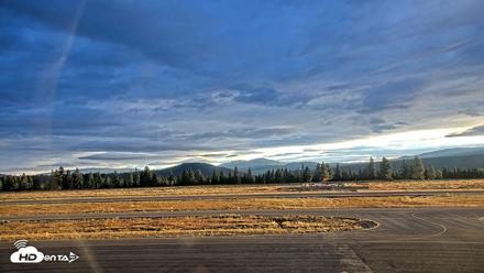 Truckee Tahoe Airport Live Webcam - Sep 3, 2026, 7:03am PDT