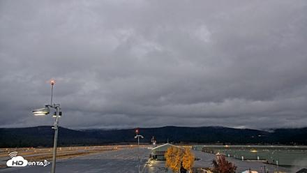 Truckee Tahoe Airport Live Webcam - Oct 23, 2026, 7:15am PDT