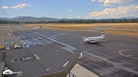 Truckee Tahoe Airport Live Webcam - Sep 22, 2026, 3:27pm PDT