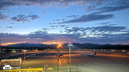 Truckee Tahoe Airport Live Webcam - Aug 28, 2026, 8:09pm PDT