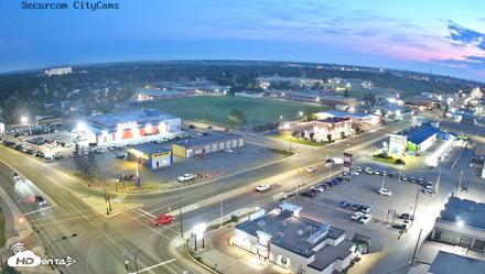 Lethbridge Alberta Watertower Live Webcam - Aug 15, 2026, 9:23pm MDT