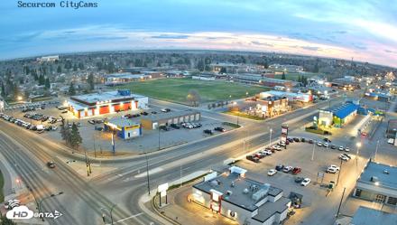 Lethbridge Alberta Watertower Live Webcam - May 3, 2026, 9:12pm MDT