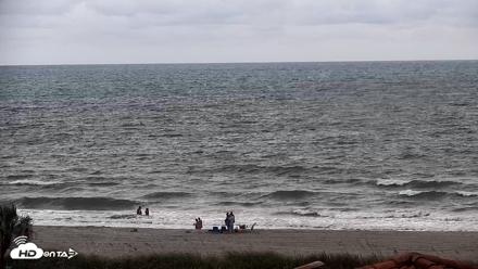 Boulineaus Cherry Grove Beach Live Cam - Aug 27, 2026, 4:54pm EDT