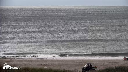 Boulineaus Cherry Grove Beach Live Cam - Sep 24, 2026, 4:34pm EDT