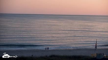 Boulineaus Cherry Grove Beach Live Cam - Oct 12, 2026, 7:01pm EDT