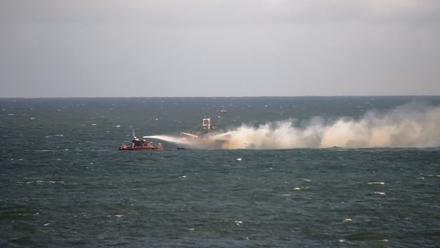 Boulineaus Cherry Grove Beach Live Cam - Oct 6, 2025, 4:33pm EDT