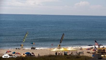 Boulineaus Cherry Grove Beach Live Cam - Oct 1, 2026, 12:04pm EDT