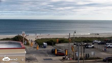 Boulineaus Cherry Grove Beach Live Cam - Sep 25, 2026, 5:42pm EDT