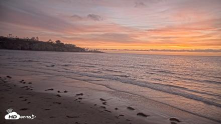 La Jolla Shores Live Surf Cam - Apr 20, 2026, 7:33pm PDT